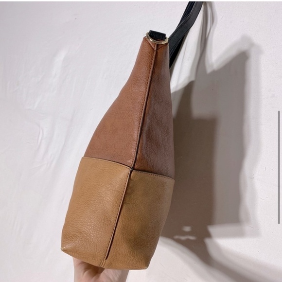 SOLD-Steve Madden Two Tone Brown Tan Leather Tote Bag Shoulder Bag - Picture 5 of 16